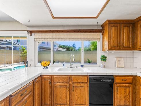 9652 Duke , Westminster, CA