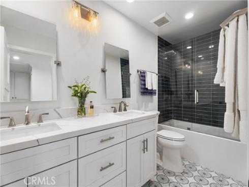 5112 Kingscross , Westminster, CA