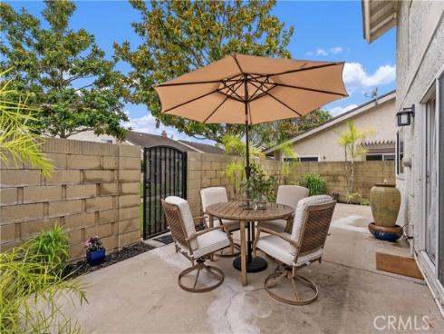 5112 Kingscross , Westminster, CA