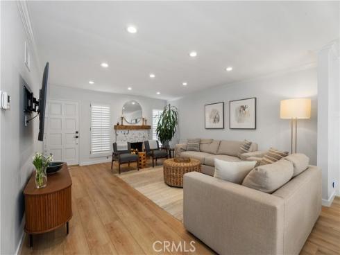 5112 Kingscross , Westminster, CA