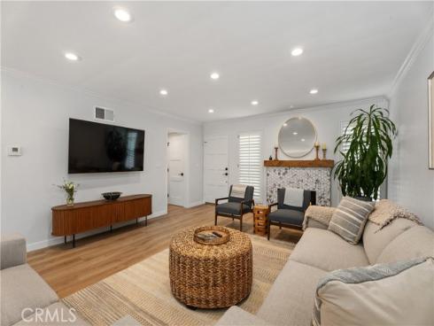 5112 Kingscross , Westminster, CA