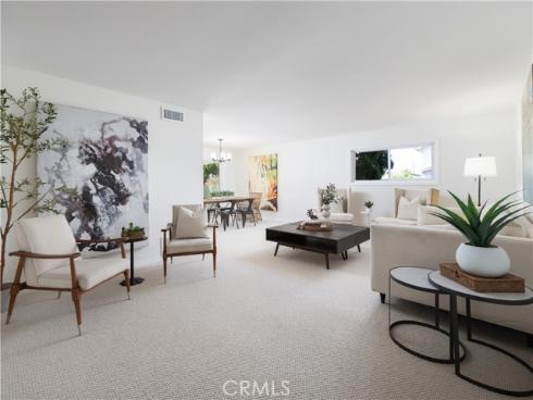 13761 University , Westminster, CA