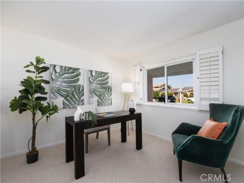 13761 University , Westminster, CA
