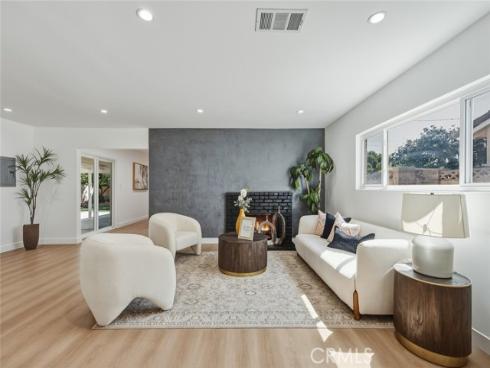 6692 Sutton , Westminster, CA