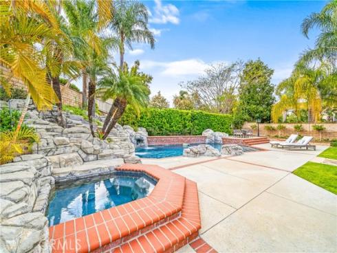 21225 Twin Oak , Yorba Linda, CA