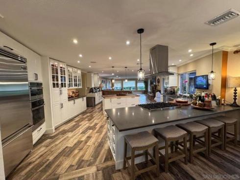 5553 Scenic View Dr , Yorba Linda, CA