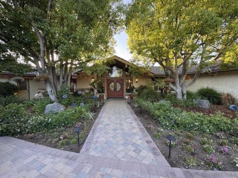 5553 Scenic View Dr , Yorba Linda, CA