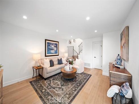 6567  Woodburn  7  Lane, Yorba Linda, CA