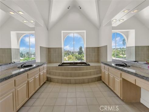 6041  Calle Mirador  , Yorba Linda, CA