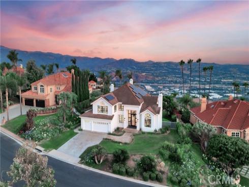 4855 Green Crest Drive