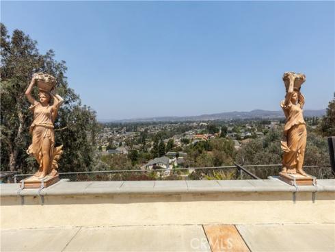 19931  Crestknoll   Drive, Yorba Linda, CA