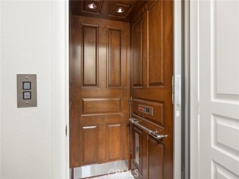 18948  Spectacular Bid   Lane, Yorba Linda, CA