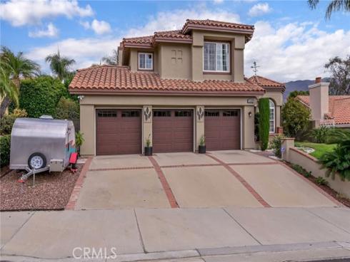 5570  Meadow Lake   Lane, Yorba Linda, CA