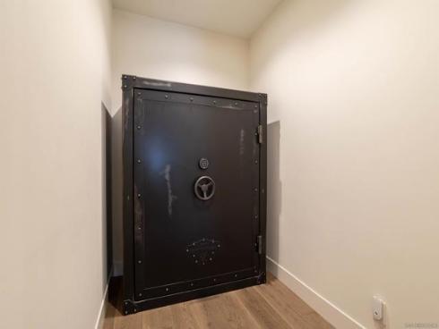 18085  Via Roma  , Yorba Linda, CA