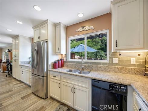 19582  Crestknoll  , Yorba Linda, CA