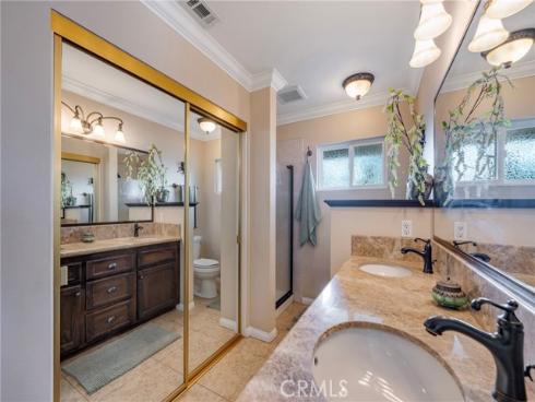 19582  Crestknoll  , Yorba Linda, CA