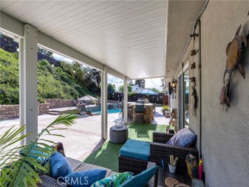 19582  Crestknoll  , Yorba Linda, CA