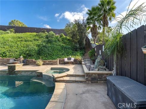 19582  Crestknoll  , Yorba Linda, CA