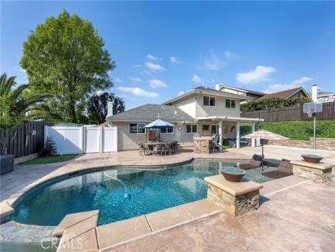 19582  Crestknoll  , Yorba Linda, CA
