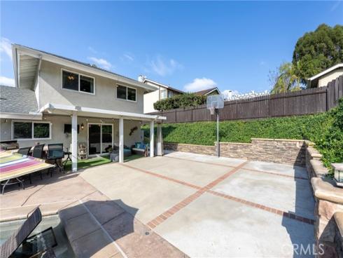 19582  Crestknoll  , Yorba Linda, CA