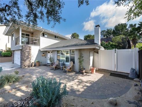 19582  Crestknoll  , Yorba Linda, CA