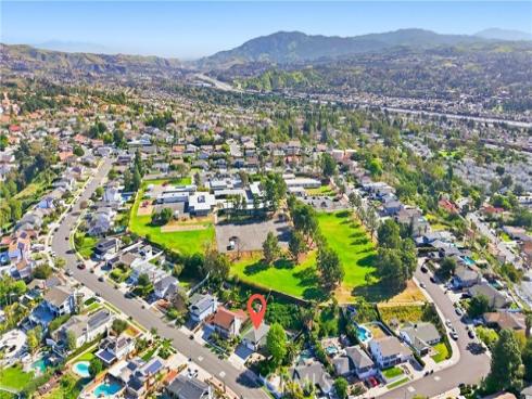 19582  Crestknoll  , Yorba Linda, CA