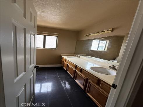 24250  Via Lenardo  , Yorba Linda, CA