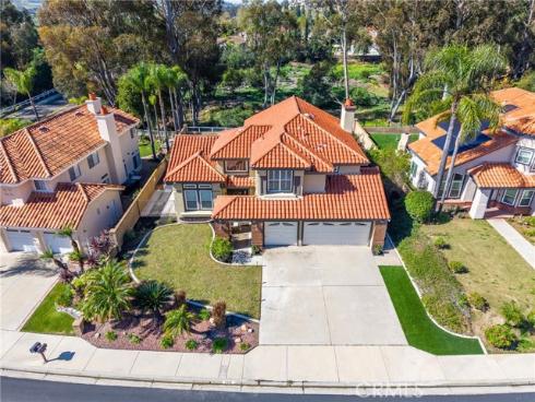 5585  Running Spring  , Yorba Linda, CA