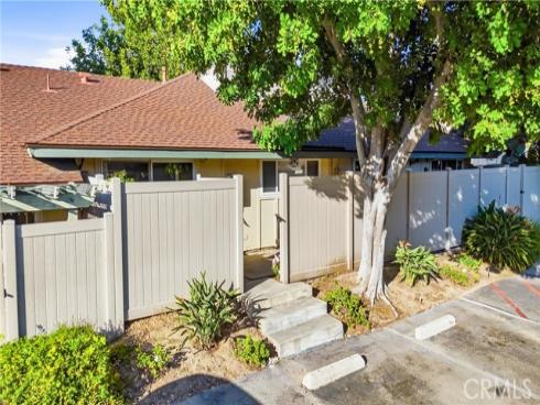 17855  Linda  , Yorba Linda, CA