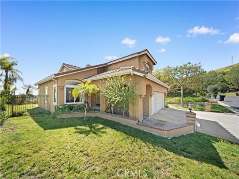 3285  Rim Rd  , Yorba Linda, CA