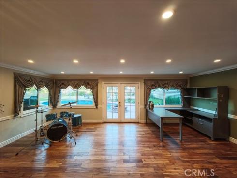 6000  Highland   Avenue, Yorba Linda, CA