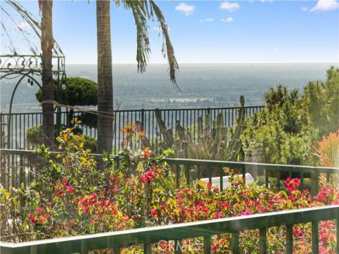 3285  Rim Rd  , Yorba Linda, CA