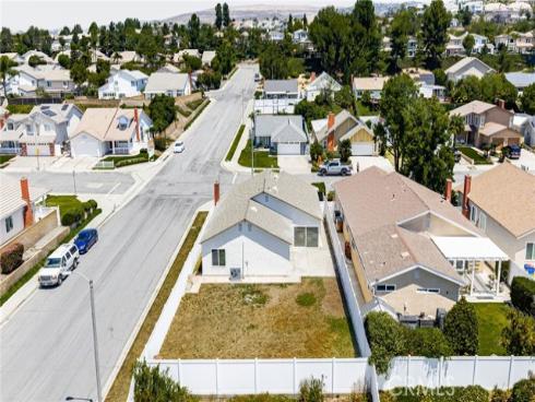 17242 Chicago , Yorba Linda, CA