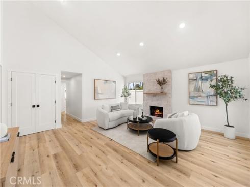 17242 Chicago , Yorba Linda, CA