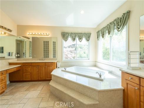 17405 S Vinwood , Yorba Linda, CA