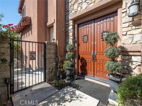 17842 Via Roma , Yorba Linda, CA