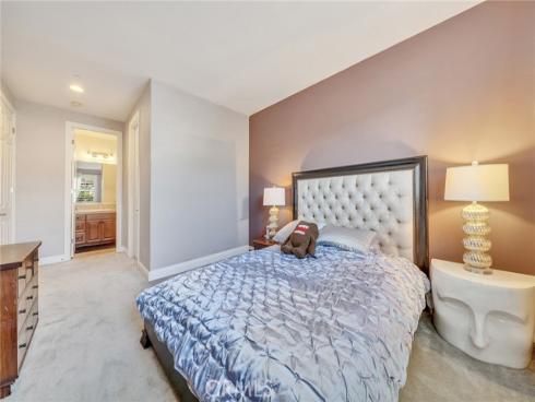 17842 Via Roma , Yorba Linda, CA