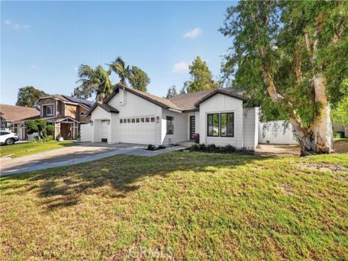 24604 Via Vallarta , Yorba Linda, CA